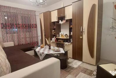 Garsonieră decomandată în Poarta 6 - 6