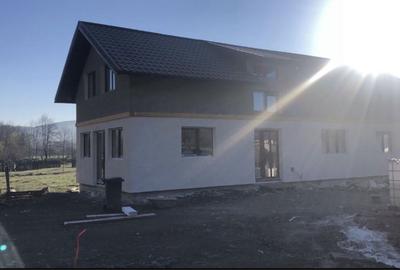 Casă cu 4 camere în Central - 7