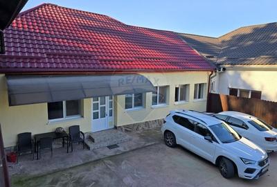 Casa / Vila cu 5 camere de vanzare in zona Central Casa / Vila cu 5 camere de vanzare in zona Central - 3