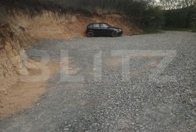 Casă cu 3 camere cu Teren 10 Mp în Central - 2