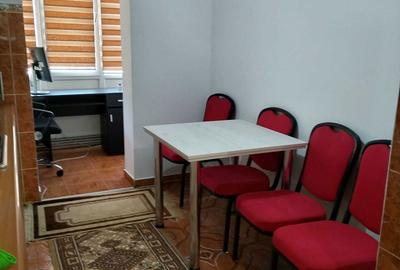 Apartament cu 3 camere decomandat în Central - 8
