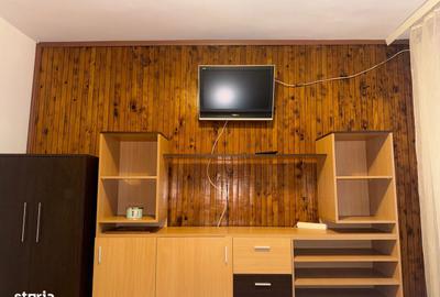 Apartament cu 3 camere în Micro 9 - 12