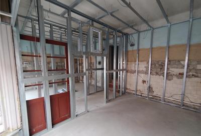 Spațiu comercial, de 72 mp, în Central - 1