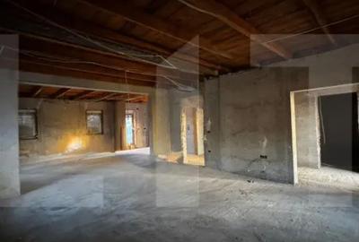 Casă cu 4 camere cu Teren 1000 Mp în Peciu Nou - 8