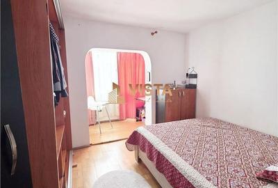 Apartament cu 4 camere decomandat, mobilat în Valea Cetății