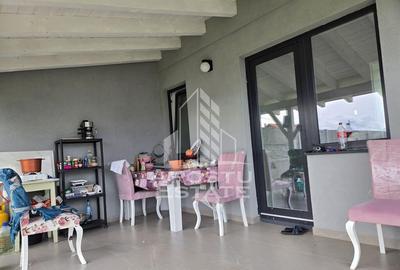 Jumatate de duplex, P+M, cu 3 camere si 2 bai, Sag - 2