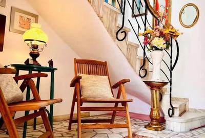 Casă cu 4 camere cu Teren 432 Mp în Central - 11