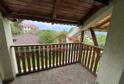 Casă cu Teren 2404 Mp în Cornu - 3