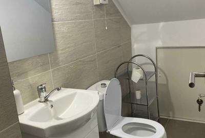 Apartament cu 4 camere decomandat în Sud