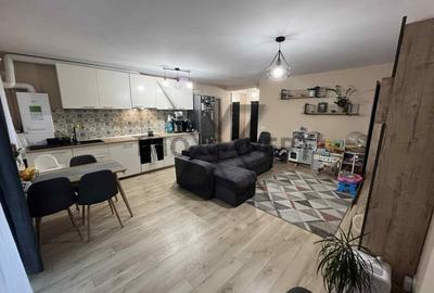 Apartament cu 2 camere, parcare, zona Vivo - 1