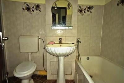 Vanzare garsoniera decomandata in bloc de apartamente, zona Racadau Vanzare garsoniera decomandata in bloc de apartamente, zona Racadau - 3