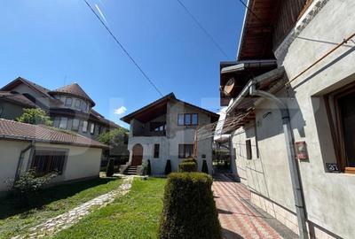 Proprietate de vanzare, cu 11 camere, 400 mp, zona ultracent - 1