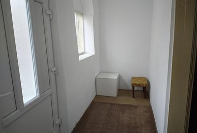 Casă cu 5 camere cu Teren 1877 Mp în Central - 2