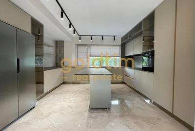 Duplex cu 4 camere cu Canalizare în Iancu Nicolae - 2