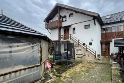 Pensiune P+1+M de vanzare, 396 mp, zona Orasul Vechi - 1