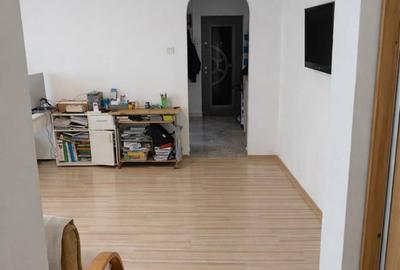 Apartament cu 2 camere semidecomandat în Vest - 2