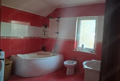 Casă cu Teren 380 Mp în Central - 5