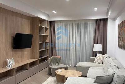 Apartament cu 3 camere, mobilat în Central