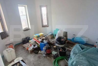 Casă cu 5 camere cu Teren 336 Mp în Central