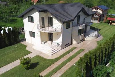 Cornu de Jos Doua case moderne, crama la subsol, prosumator - 3