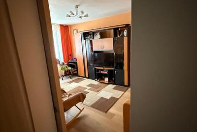 METROU TITAN, 2 cam, decomandat, et. 5/8, mob/util,bloc reabilitat - 3