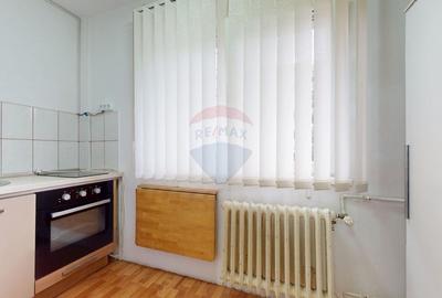 Garsonieră semidecomandată, mobilată în Tractorul - 6