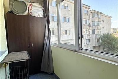 Apartament 3 Camere Decomandat, Etaj Intermediar, zona Km 4-5 - 19