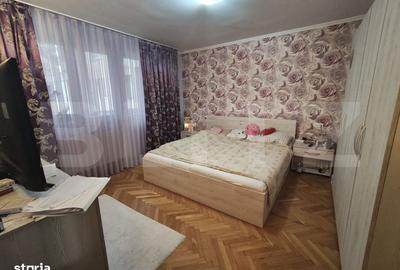 Apartament cu 4 camere decomandat în Decebal - 11