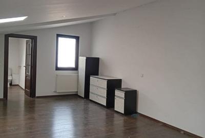 Casă individuală cu 10 camere cu Canalizare în Moșilor - 17