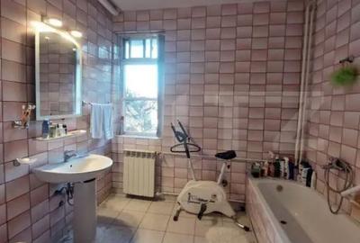 Casă cu 7 camere cu Teren 3800 Mp în Albert - 7