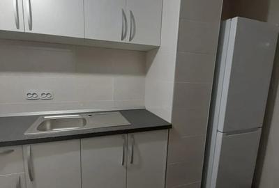 Vand garsoniera renovata metrou Titan - 3