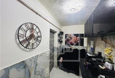 Apartament cu 2 camere decomandat, mobilat în Ștrand