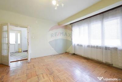 Casă cu 3 camere cu Teren 562 Mp în Central - 8