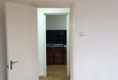Apartament cu 2 camere decomandat în Micro 4