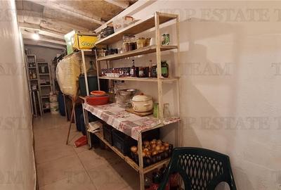 Casa  spatioasa cu 5 camere si curte proprie in Zona Bratianu, Constanta - 10