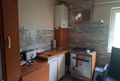 Apartament cu 3 camere semidecomandat, mobilat în Podul de Piatră - 9