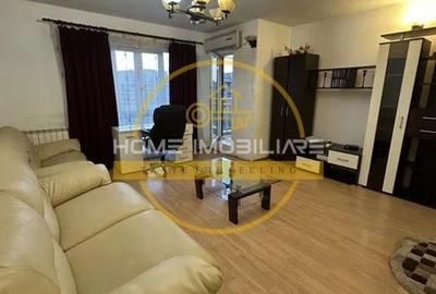 ? Apartament 3 camere de vânzare - Tătărași, Bloc Nou, Etaj Intermediar - 1