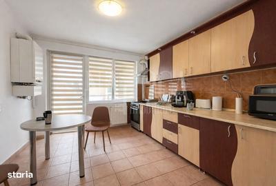 Apartament cu 3 camere în Bună Ziua