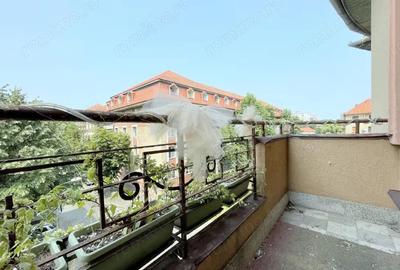 Apartament 3 camere, garaj si boxa - zona Centrala-Prefectura - 1
