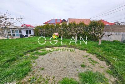 Spațiu comercial, în Sub Arini - 7