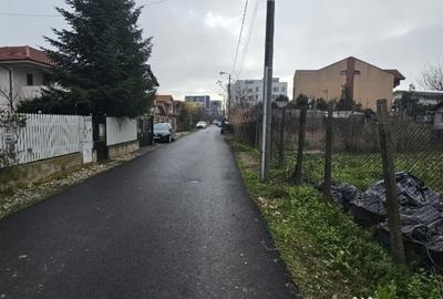 Teren de 653 mp, în Topraisar - 1