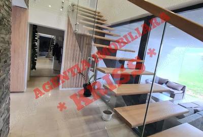 VILA DEOSEBITA De Lux Pite?ti Stradala 250 Mp. Utili Teren 1400 Mp. - 10