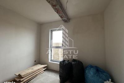 Casă cu 4 camere cu Teren 357 Mp în Dumbrăvița