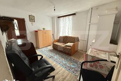 Casă cu 5 camere cu Teren 2310 Mp în Scoarța - 3