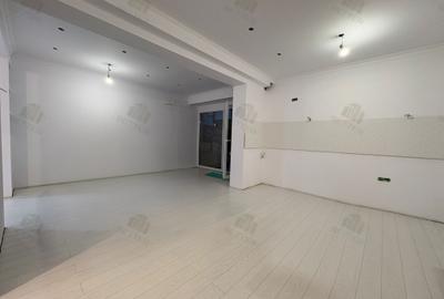 Apartament cu 3 camere decomandat în Apărătorii Patriei - 4