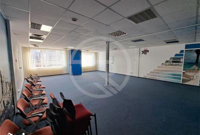 Spațiu comercial, de 80 mp, în Gruia - 2