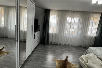 Casă individuală cu 4 camere cu Canalizare în Micești - 11