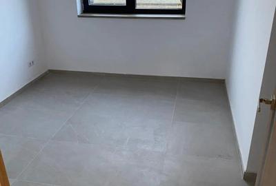 Spațiu comercial, de 80 mp, în Central - 2