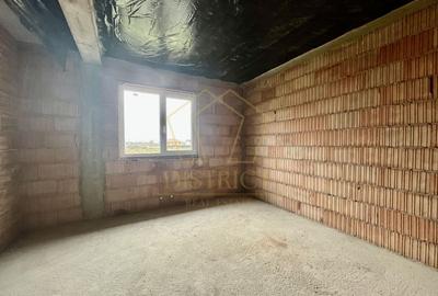 Duplex cu 4 camere | Despărțit prin camera tehnica | Mosnita Noua - 4