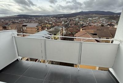 Apartament cu 2 camere decomandat în Cetate - 1